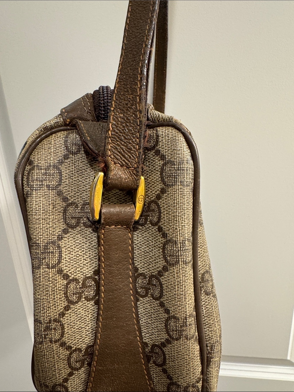 Vintage Gucci Crossbody Bag - Picture 6 of 10